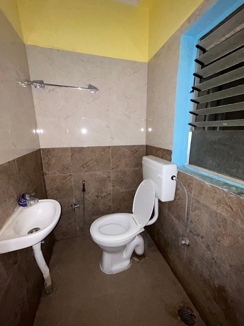 Unfurnished 2bhk in Kahilipara, Guwahati, Assam, India for Rent